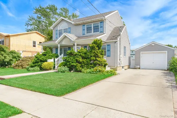 219 Leonard ST, North Bellmore, NY 11710