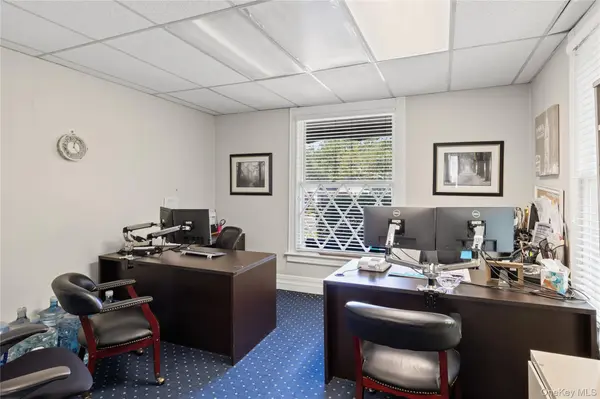 172 Main ST #First Floor, Huntington, NY 11743