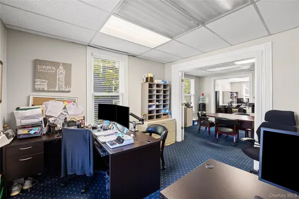 172 Main ST #First Floor, Huntington, NY 11743