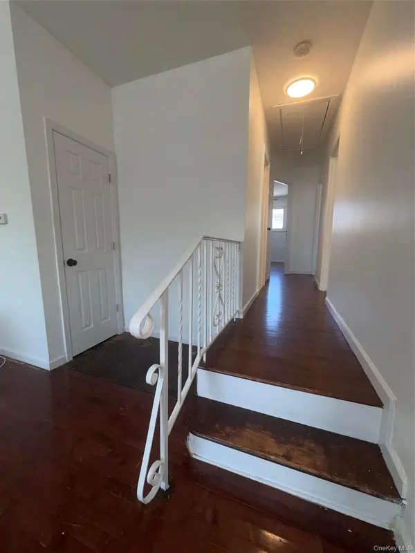 453 Beach 63rd ST #2nd Floor, Far Rockaway, NY 11692