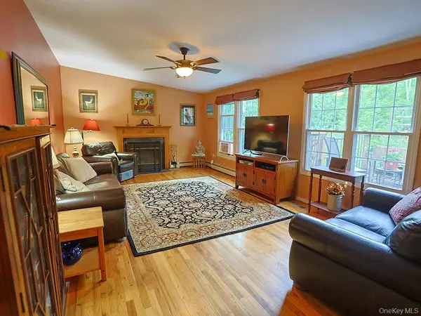 1215 Route 211, Middletown, NY 10940