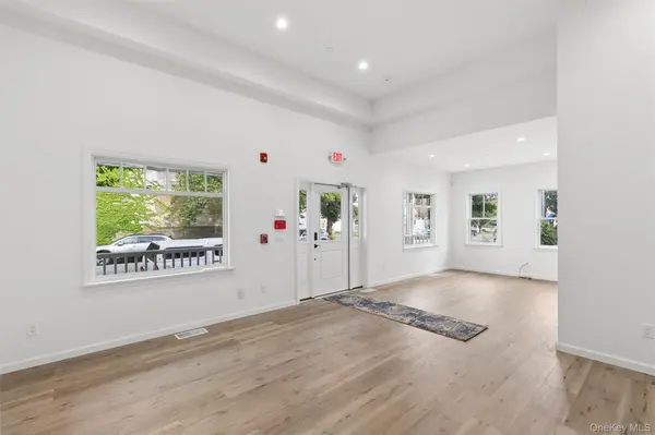 413A 1st ST, Greenport, NY 11944