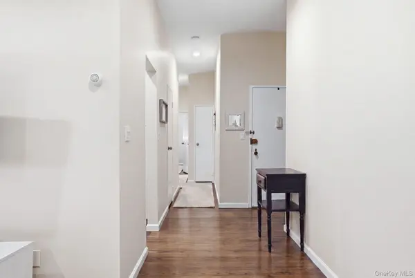 748 Deer Park AVE #7H, North Babylon, NY 11703