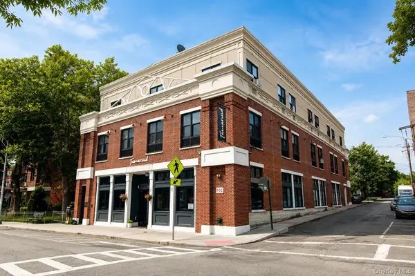 20 S Broadway #202, Nyack, NY 10960
