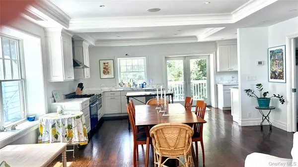 675 King AVE, Bronx, NY 10464