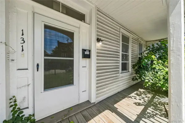 131 Wickham Ave, Middletown, NY 10940