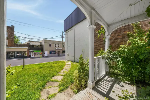 131 Wickham Ave, Middletown, NY 10940