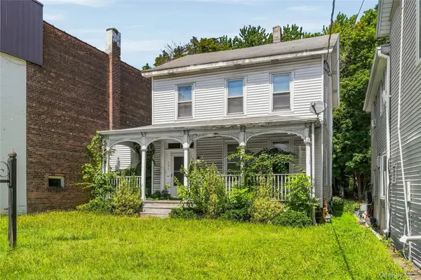 131 Wickham Ave, Middletown, NY 10940