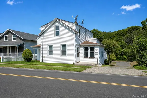 458-460 N Corona AVE, Valley Stream, NY 11580
