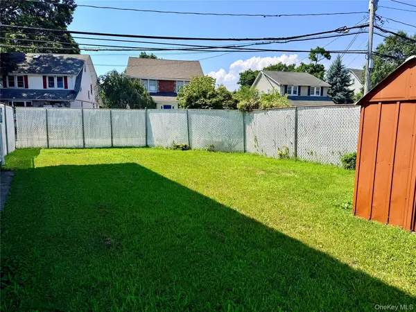 2 Wilson ST, East Rockaway, NY 11518
