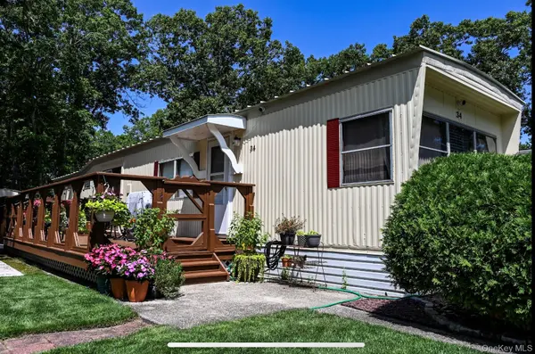 433-34 Mill RD, Calverton, NY 11933