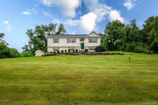 23 Burdick RD, Patterson, NY 12563