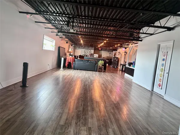 3001 New ST #Suite F, Oceanside, NY 11572