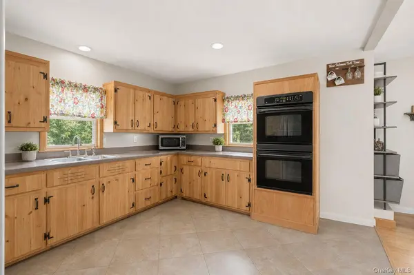 740-742 Lattintown RD, Milton, NY 12547