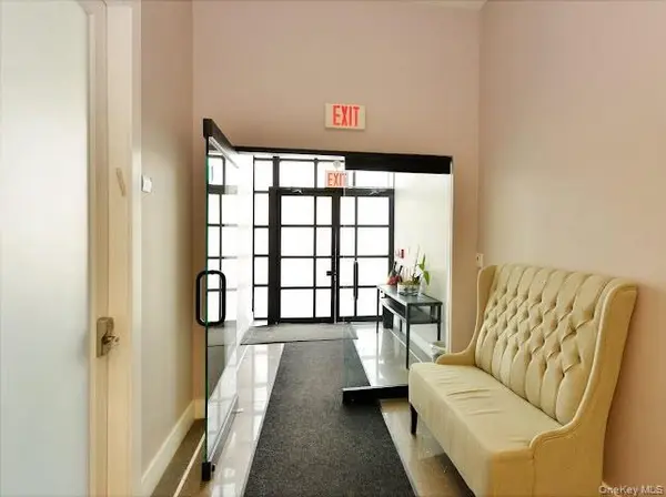 91 Carman AVE, Cedarhurst, NY 11516