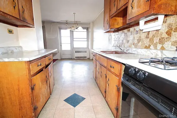 1935 shore paRKWAY #15A, Brooklyn, NY 11214