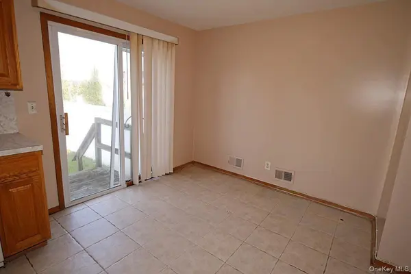 5 Abbey RD, Staten Island, NY 10308