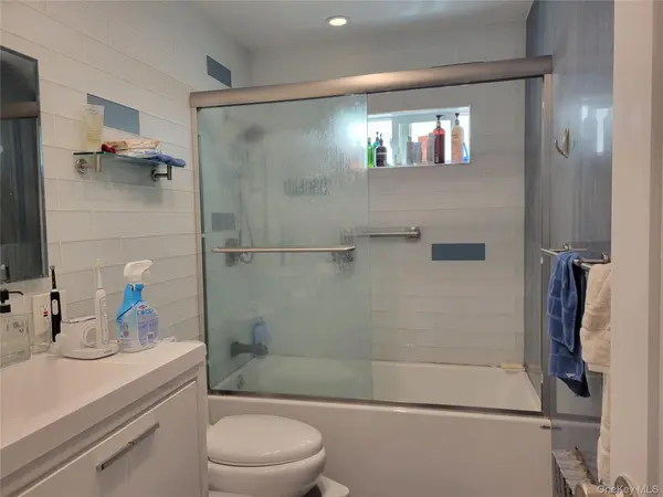 1637 W 2nd ST, Brooklyn, NY 11223