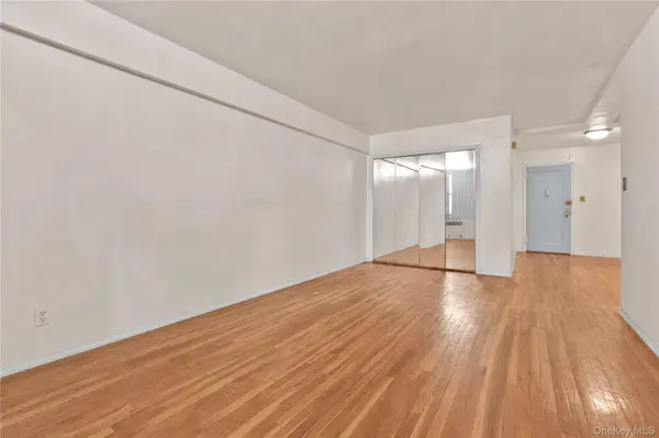 28-08 141st ST #1A, Flushing, NY 11354