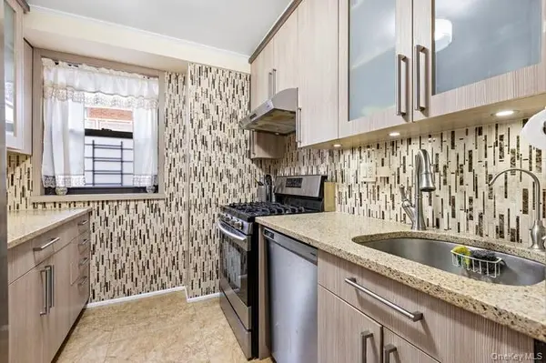 61-35 98th street #15E, Rego Park, NY 11374