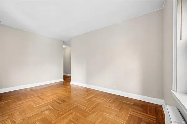 48-42 44th ST #4J, Woodside, NY 11377