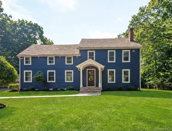30 New Mill RD, Smithtown, NY 11787