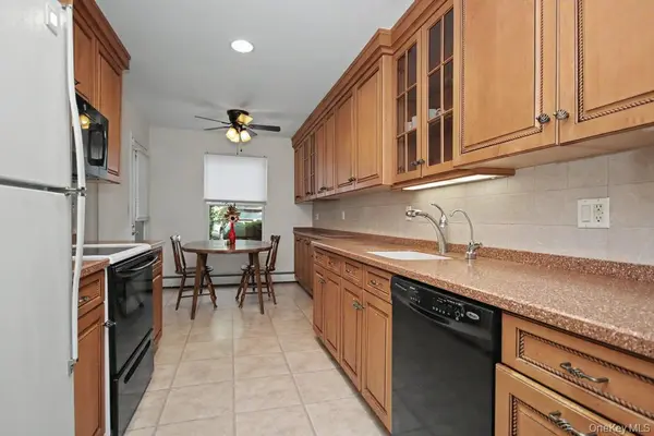 969 Sierra Vista LN, Valley Cottage, NY 10989