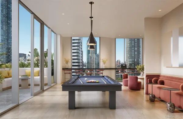 24-01 Queens PLZ #705, Long Island City, NY 11101