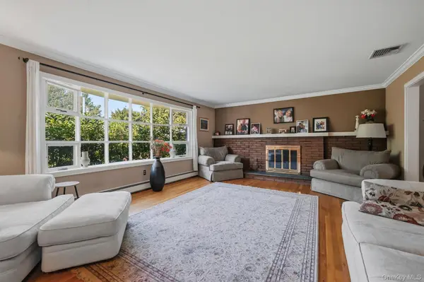 5 Anna PL, Marlboro, NY 12542