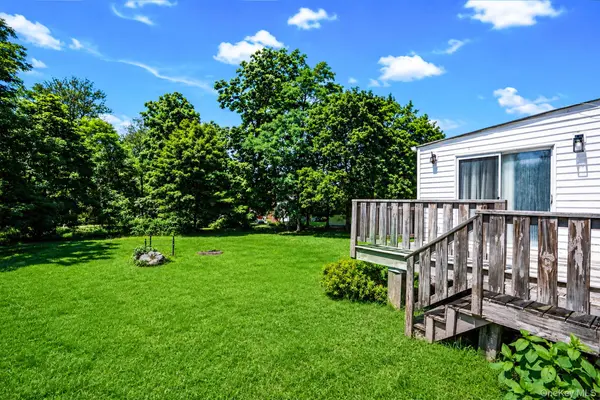 180 Quaker ST, Wallkill, NY 12589