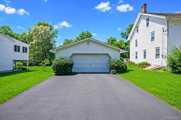 180 Quaker ST, Wallkill, NY 12589