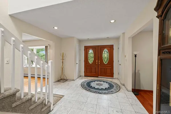 10 Ash CT, New City, NY 10956