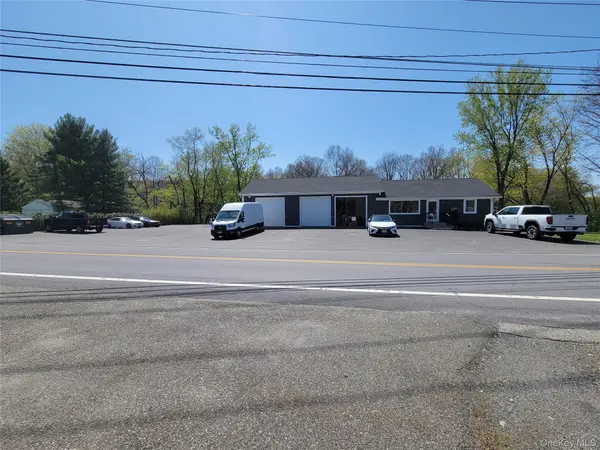 4 Orrs Mills RD, Salisbury Mills, NY 12577