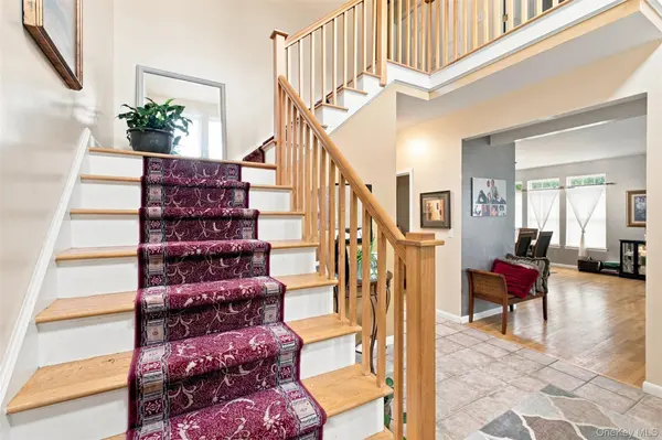 12 Greenwood DR, Newburgh, NY 12550