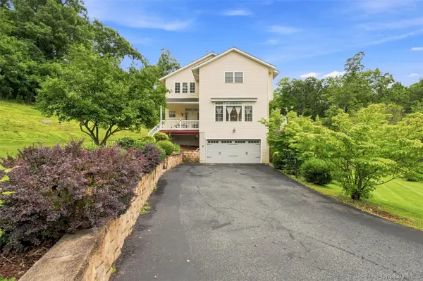 12 Greenwood DR, Newburgh, NY 12550