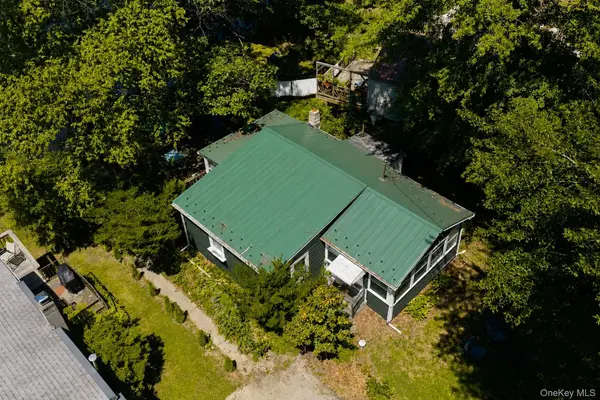 31 Lake Shore DR, Pine Plains, NY 12567