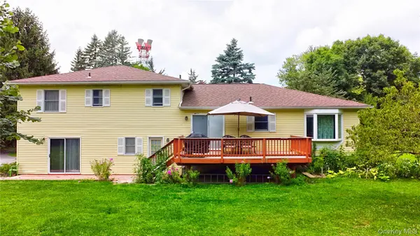504 Ridge RD, Campbell Hall, NY 10916