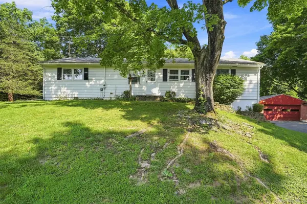 35 Hapeman Hill RD, Red Hook, NY 12571