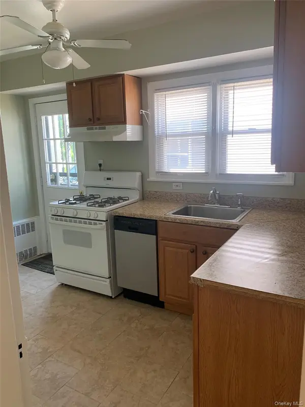 431 E Chester ST, Long Beach, NY 11561
