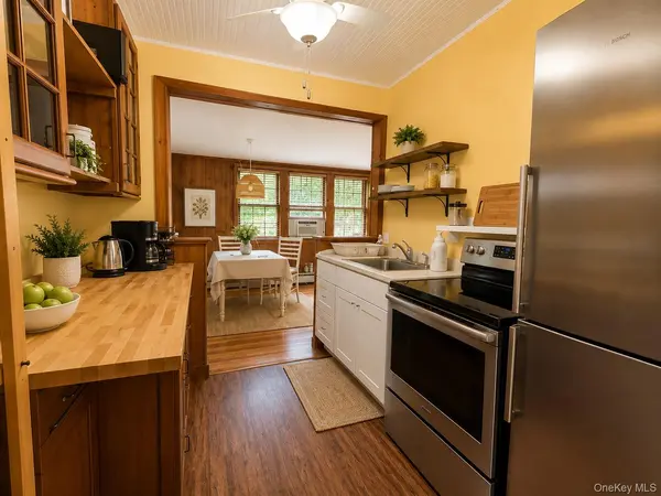 18 Hall AVE, Goldens Bridge, NY 10526