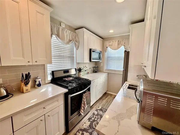 260-08 74th AVE #2nd Floor, Glen Oaks, NY 11004