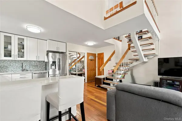 3-27 128th ST #21D, College Point, NY 11356