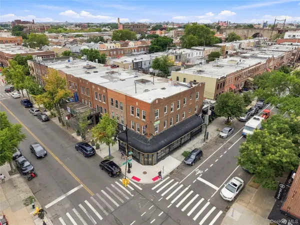 35-02 Ditmars BLVD, Astoria, NY 11105