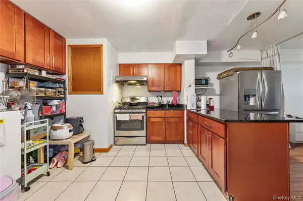 14477 37th AVE, Flushing, NY 11354