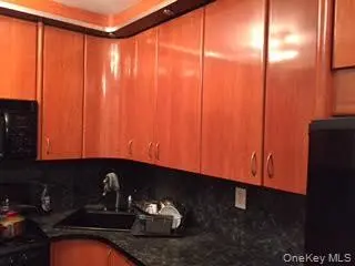 61-35 98th ST #2C, Rego Park, NY 11374