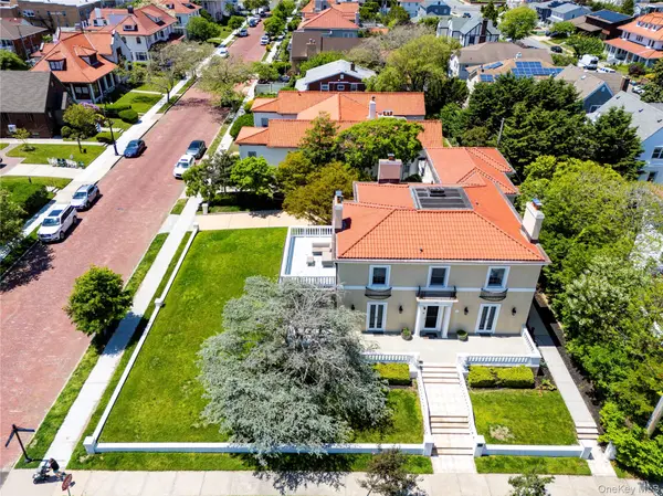 159 Magnolia BLVD, Long Beach, NY 11561