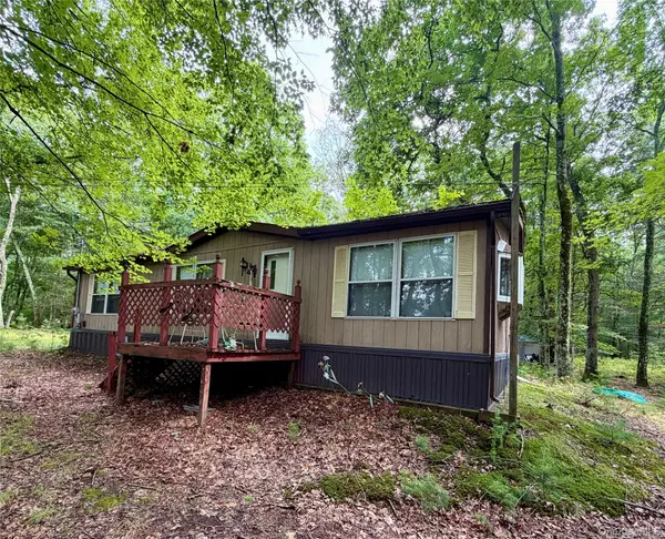 21 Huron TRL, Glen Spey, NY 12737