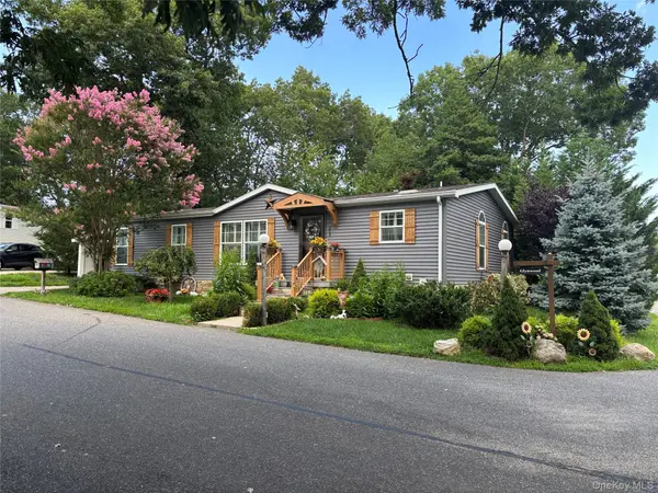 1661 Old Country RD #258, Riverhead, NY 11901