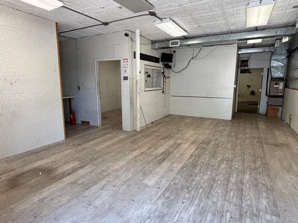 123-07 20th AVE, College Point, NY 11356