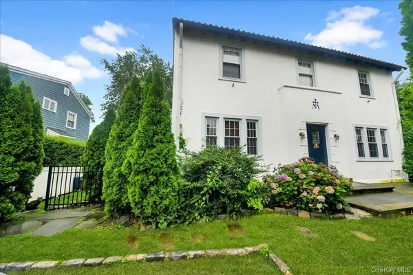 32 Deerfield AVE, Eastchester, NY 10709